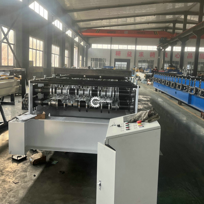 YX1000 0,3-1,2 mm Floor Deck Steel Profile Roll Forming Machine 380VAC Per il mercato turco