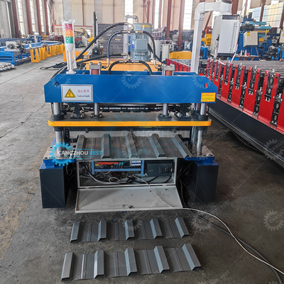 Taglio idraulico Alta velocità macchina automatica per la formazione di rotoli di lamiere per tetto a costole