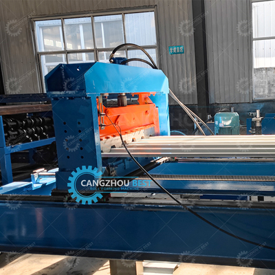 Macchine per la formazione di rotoli di lamiere di acciaio per pavimenti galvanizzati
