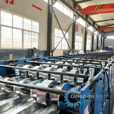 Macchine per la formazione di rotoli di lamiere di acciaio per pavimenti galvanizzati