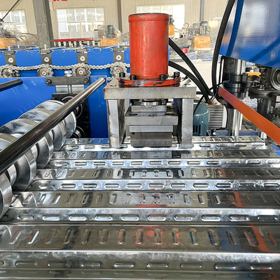 Macchine per la formazione di fogli di metallo da pavimento