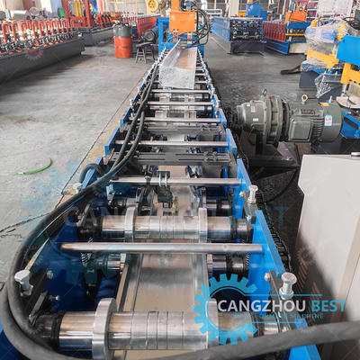 Autoloccaggio doppia testa acciaio galvanizzato spessore 1,2 mm telaio porta in acciaio rotolo macchina di formazione