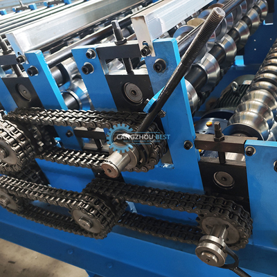 Taglio idraulico 5.5kw acciaio galvanizzato doppio strato pannello di tetto profilo rotolo macchina di formazione