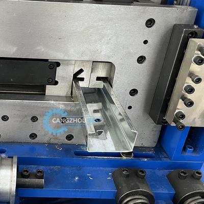 Automaticamente Czu Purlin perforazione idraulica e taglio rotolo macchina di formazione