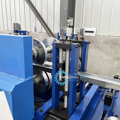PLC Control C Z U Purlin Roll Forming Machine Perforazione e taglio idraulici