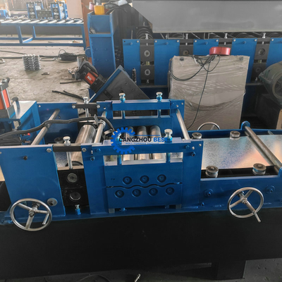 Taglio idraulico auto bloccaggio galvanizzato macchina per la formazione di rotoli di telaio di porte in acciaio