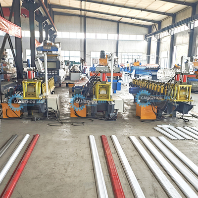 GI PPGI Galvanizzato Acciaio Palisade Fence Making Roll Forming Machine