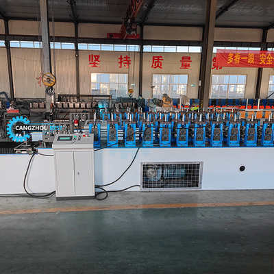 Macchina regolabile per la formazione di rotoli in acciaio con tolleranza di taglio di ± 2 mm e codificatore Omron