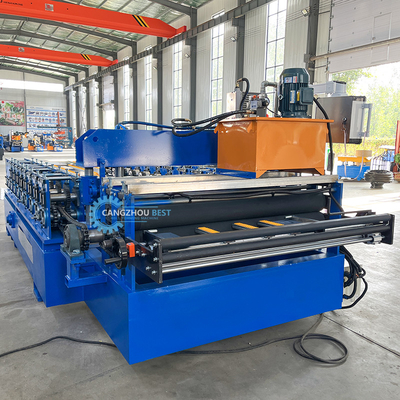 Cambiamento automatico dimensione PU liner Profile di acciaio Roof Sheet Roll Forming Machine per 0,3-0,8 mm