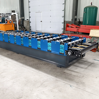 Durabile 45 # Roller di acciaio Metal Roof Forming Machine con 3 kW di potenza della stazione idraulica e 5.5 kW di potenza del motore principale