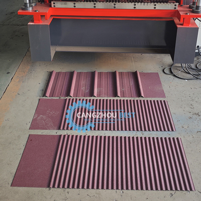 0.25-0.6mm Spessore del materiale 5,5×1,4×1,5m Doppio strato macchina di modellazione 8-12m/min Velocità di modellazione