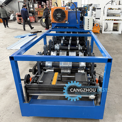 Macchina per la formazione di rotoli di lamiere per tetto a chiusura automatica a cucitura in piedi Kr18 portatile