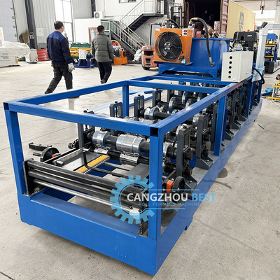 Macchina per la formazione di rotoli di lamiere per tetto a chiusura automatica a cucitura in piedi Kr18 portatile