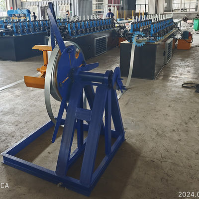 Profilatrice per canali principali zincati ad alta velocità con taglierina volante