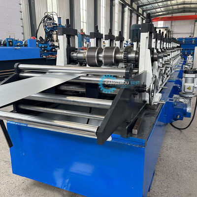 Macchina per la profilatura di pannelli per controsoffitti in cartongesso C U G a tre profili di dimensioni multiple