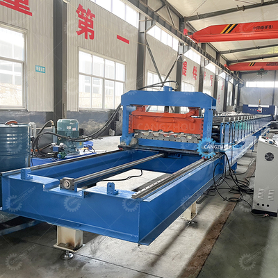 Macchina formatrice di rotoli per pavimentazione con profilo in acciaio per servomotore