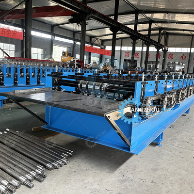 Macchina formatrice di rotoli per pavimentazione con profilo in acciaio per servomotore