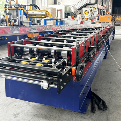Macchina per la formatura di rotoli di lamiere metalliche autoportanti in acciaio colorato con controllo PLC