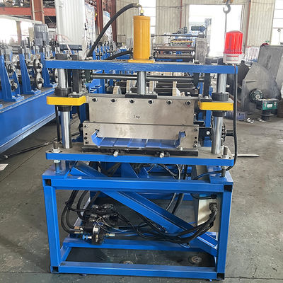 Macchina per la formatura di rotoli di lamiere per tetti portatili in acciaio colorato Kr18 con aggraffatura verticale