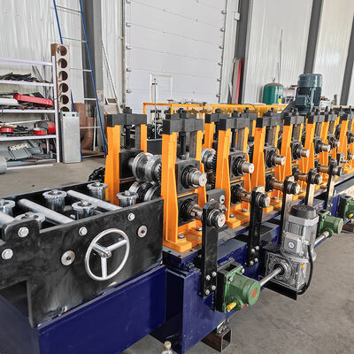 Produzione di macchine per la formatura di rotoli di tubi per saldatura laser a cambio automatico delle dimensioni