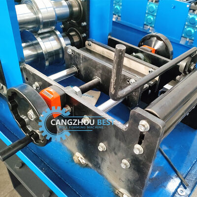 Macchina per la formatura di rulli per la produzione di tubi tondi saldati al laser zincati a profilo d'acciaio